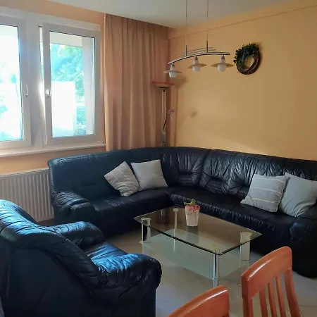 Apartment Partkozeli Apartman *